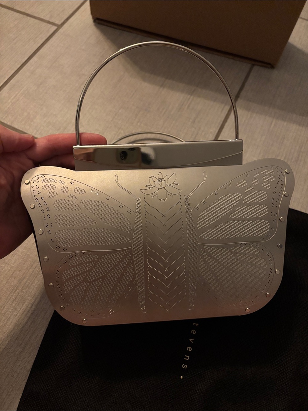 Wendy Stevens Silver, Artsy Monarch Butterfly Metal Purse - Picture 4 of 5